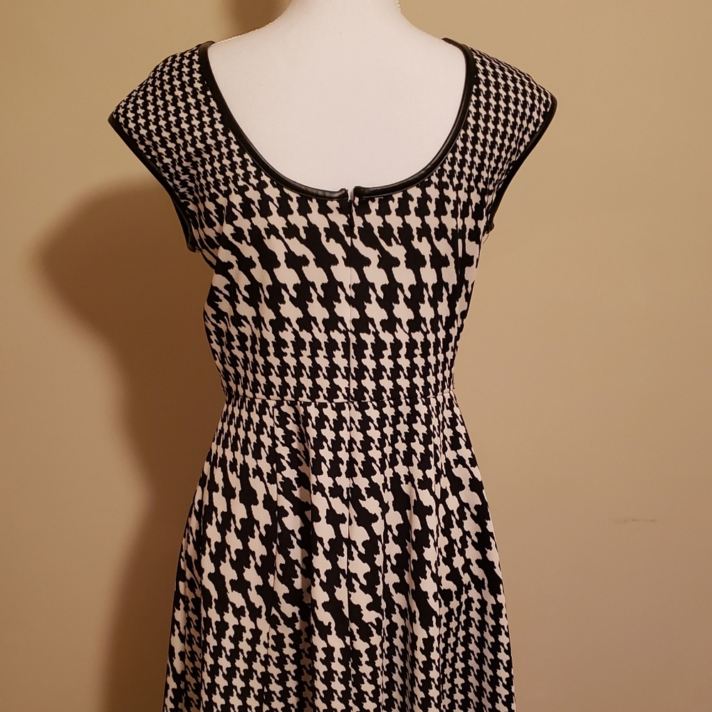 NWOT Tiana dress. - Picture 2 of 6